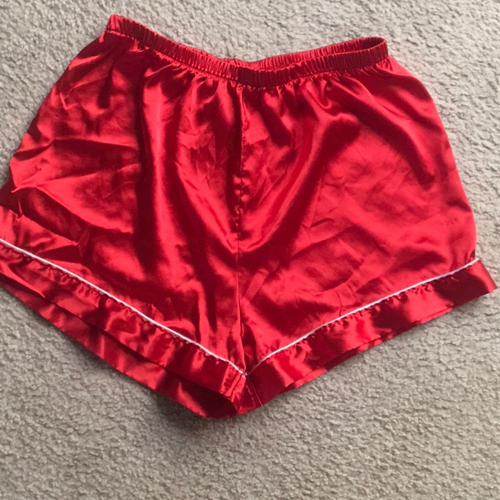 RED SATIN SHORTSwWHITE PIPING TRIM